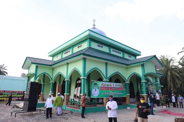 Resmikan Masjid Al-Musannif Torgamba, Musa Rajekshah Cerita Keinginan Orangtuanya Membangun 99 Masjid